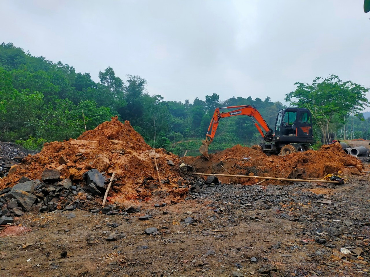 Xay cong de lam duong vao Cong ty Bong Sen Vang, 1 nguoi chet