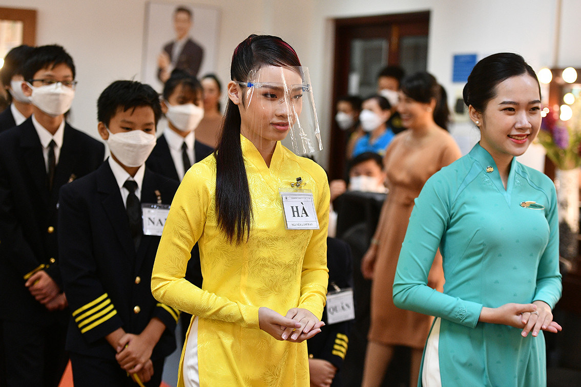 Những trải nghiệm đều dựa trên những tình huống có thật của ngành hàng không và được hướng dẫn bởi những phi công, tiếp viên chuyên nghiệp.