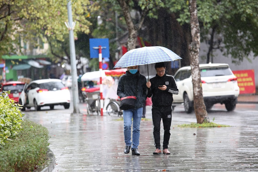 Trong khi đó khu vực Trung tâm Thành phố hay các điểm vui chơi cuối tuần gần như không có người qua lại.