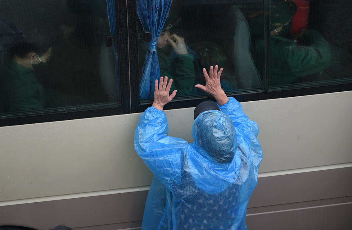 Tính đến thời điểm hiện tại, 100% quân số cả chính thức lẫn không chính thức trong đợt tuyển quân năm 2022 đã tiêm đủ 2 mũi vắc-xin phòng COVID-19.