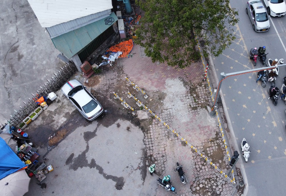 Ban Duy tu các công trình hạ tầng giao thông Hà Nội cho biết, hiện đơn vị được giao lắp đặt 5 điểm để thí điểm.