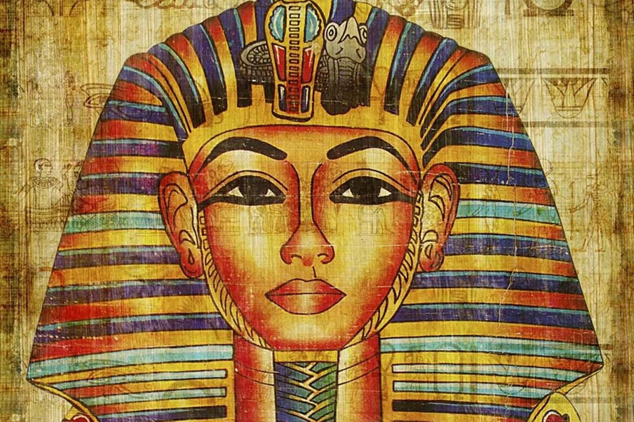 Mộ của Cleopatra ở nơi nào? Theo nhiều tác giả cổ đại, Cleopatra VII và người tình của bà, Mark Antony, đã được chôn cùng nhau trong một lăng mộ sau khi họ qua đời vào năm 30 trước Công nguyên. Theo đó, mộ được mô tả là một kho báu chứa nhiều vàng, bạc, ngọc lục bảo, ngọc trai, gỗ mun và ngà voi. Ảnh: Egypt Portal.