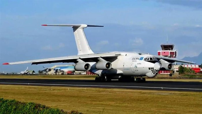 LNA và GNA đã dồn rất nhiều binh sĩ, vũ khí, khí tài, trang thiết bị quân sự về sát thành phố cảng chiến lược Sirte nhằm quyết tâm giành quyền kiểm soát địa điểm cực kỳ quan trọng này.