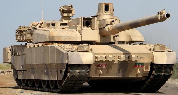 Theo các trang tin địa phương, ngày 15/9, Các Tiểu vương quốc Ả Rập Thống nhất (UAE) đã quyết định tặng 80 xe tăng chiến đấu chủ lực Leclerc cho Jordan. Đây là dòng xe tăng MBT mà UAE đã sử dụng trong hơn 20 năm qua.