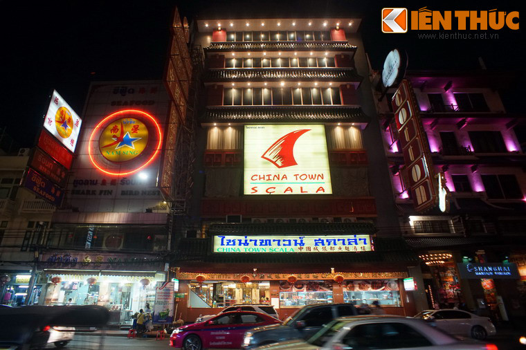 Chính phủ Thái Lan đã quảng bá rất mạnh mẽ cho khu Phố Tàu, góp phần giúp cho nơi này trở thành một trong nhứng điểm du lịch thu khách hàng đầu Bangkok, đóng góp một phần không nhỏ cho thu nhập của ngành du lịch Thái Lan.