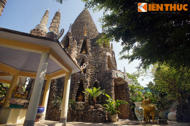 Sau khi hoàn thành, tháp Bảo Tích có đường kính 9,5 m, cao khoảng 20m.