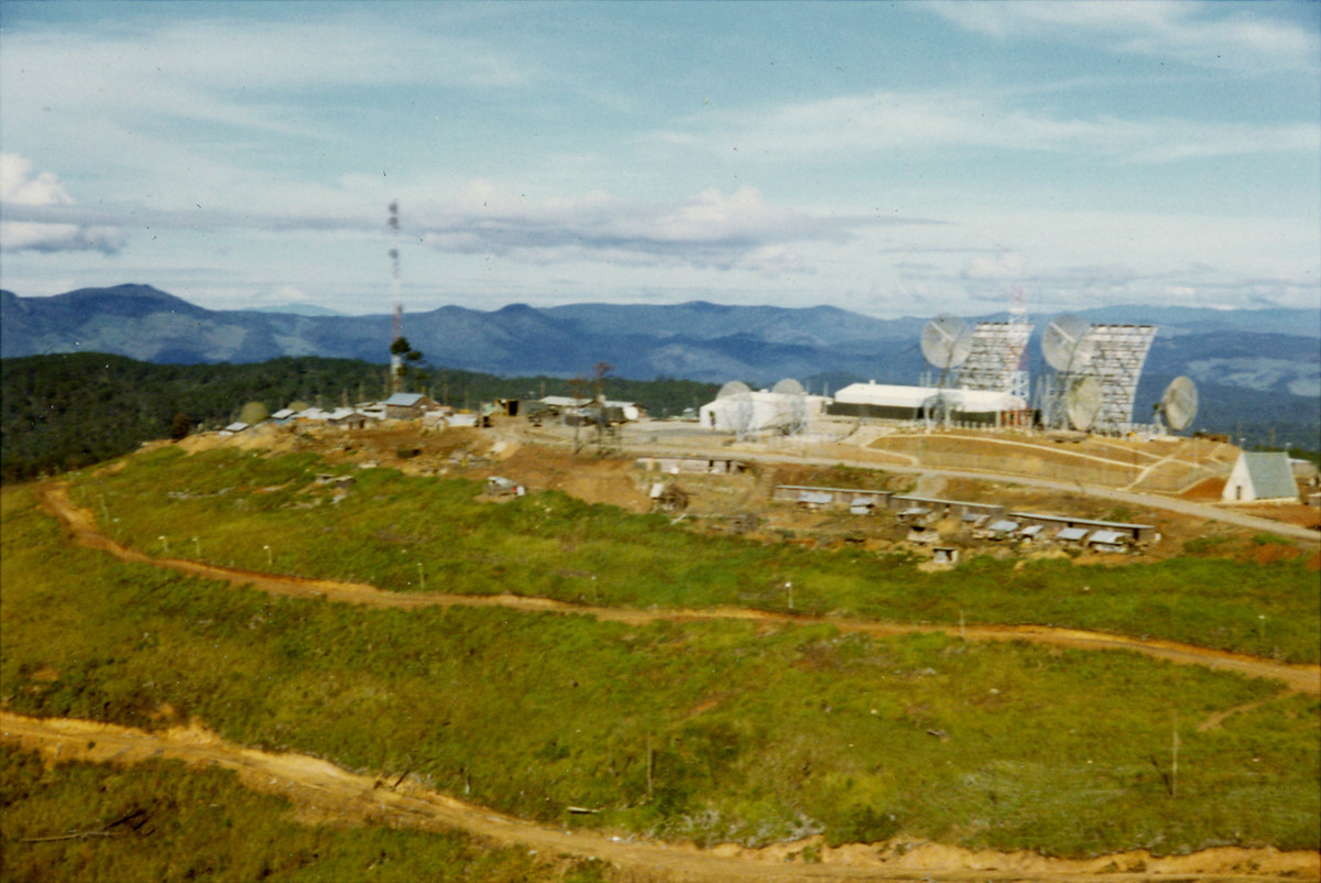 Toàn cảnh Trung tâm Truyền tin số 23 của Mỹ, nay thuộc địa phận xã Trạm Hành, TP Đà Lạt. Ảnh: Tom Petersen.