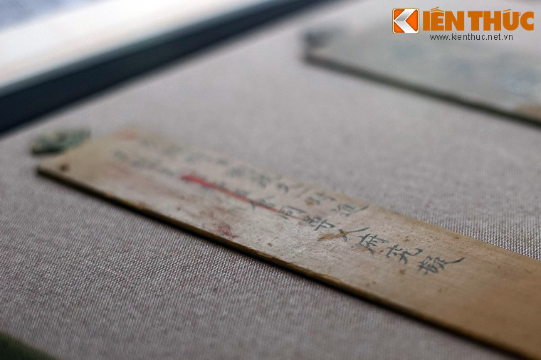 Có thể coi, đây là một hình thức sơ khai của nghiệp vụ văn thư lưu trữ trong bộ máy công quyền...