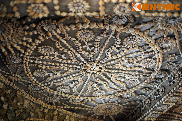 Tất cả được sắp xếp, bài trí thành những hoa văn vô cùng tinh tế, bắt mắt.