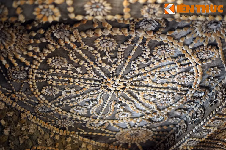 Tất cả được sắp xếp, bài trí thành những hoa văn vô cùng tinh tế, bắt mắt.