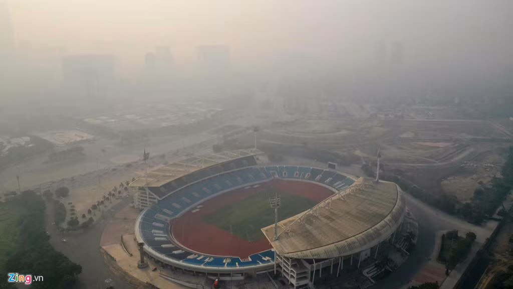 Tại khu vực có chất lượng không khí tốt như Mỹ Đình, chỉ số AQI cũng ở mức 176, có hại cho sức khoẻ. Ở chỉ số này, người dân không nên tập thể dục ngoài trời vì lợi ích mang lại không bù đắp được sự nguy hại mà không khí gây ra.