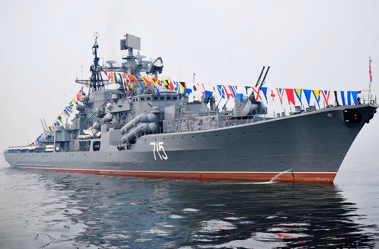 Tau chien Nga tham Viet Nam sang nay “khung” co nao?