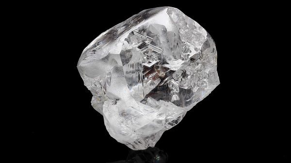 Trước đây, các nhà khoa học cho biết Trái đất thật sự là một "hành tinh kim cương" với trữ lượng kim cương khổng lồ chưa được khai phá.