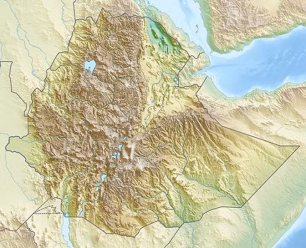  Dallol là một trong những nơi xa xôi nhất trên Trái đất có rất ít người sống. Thêm vào đó, Dallol là một nơi giữ kỷ lục về nhiệt độ trung bình cao nhất cho một khu vực dân cư.