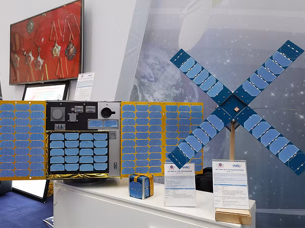 Sau khi thử nghiệm trong môi trường nhiệt, chân không trong vũ trụ, độ vững chắc rung động và sốc, vệ tinh đạt mọi chỉ tiêu theo yêu cầu của nhà phóng và yêu cầu thiết kế. Sau đó vệ tinh được chuyển về Việt Nam, chờ ngày phóng lên quỹ đạo.