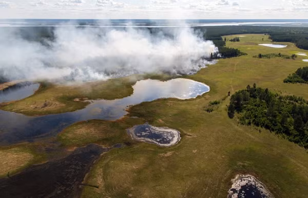 Nghiên cứu trước đây chỉ tính đến lượng khí thải từ sự phân hủy của chất hữu cơ trong đất đóng băng vĩnh cửu. Còn nghiên cứu hiện tại xem xét nồng độ khí metan trong không khí.