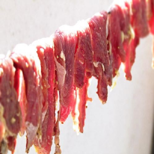 Hoang mang và hoảng sợ, bà chạy vào nhà đóng chặt cửa lại. Hôm sau, bà cùng chồng là ông Harrison Gill ra hiện trường để kiểm tra kỹ "cơn mưa thịt" từ trên trời rơi xuống trên.