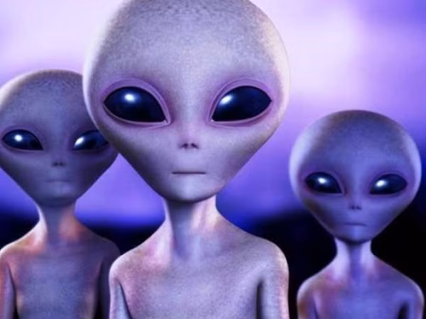 Chính cựu Tổng thống Liên Xô Mikhail Gorbachev cũng đã từng tiết lộ tài liệu mật này vào năm 1991 và nhấn mạnh :" UFO tồn tại và nó cần phải được nhìn nhận nghiêm túc".