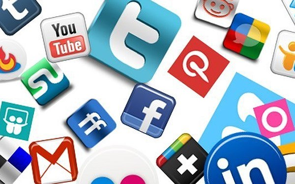 Sau khi chiếm được quyền điều khiển của các tài khoản, các đối tượng lừa đảo nhắn tin với người quen, bạn bè, hỏi mượn tiền và thực hiện các giao dịch chuyển khoản.