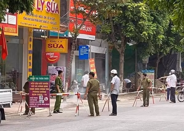 Bac Ninh tim nguoi lien quan 9 nhan vien Viettel Post duong tinh SARS-CoV-2