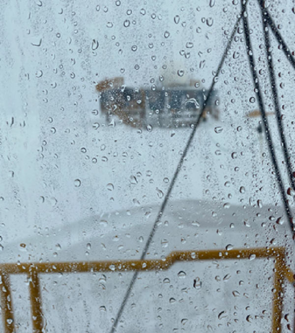 Tuy nhiên, chuyên viên cũng cho biết thêm trong năm 2012 và năm 2019, khi nhiệt độ tăng cao, vẫn không có mưa ở những nơi này. Vì vậy việc mưa xuất hiện ở Greenland là cực kỳ khó xảy ra.