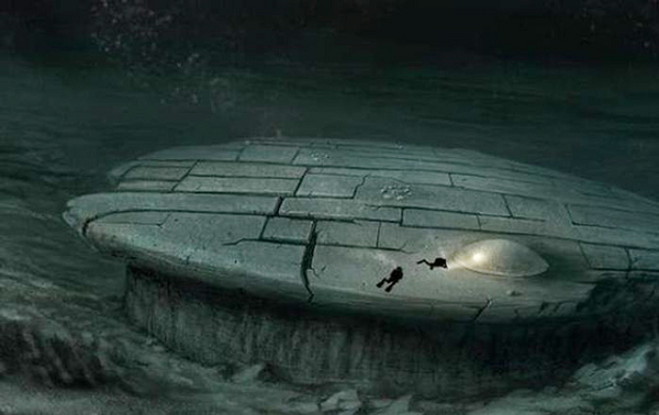 Nhà làm phim Jeremy Corbell, người đã phát hành video "UFO hình kim tự tháp" nổi tiếng cho rằng các phương tiện được nhìn thấy nhờ tàu Hải quân Mỹ là "trung gian" - có nghĩa là chúng có thể hoạt động cả trên không và dưới nước.