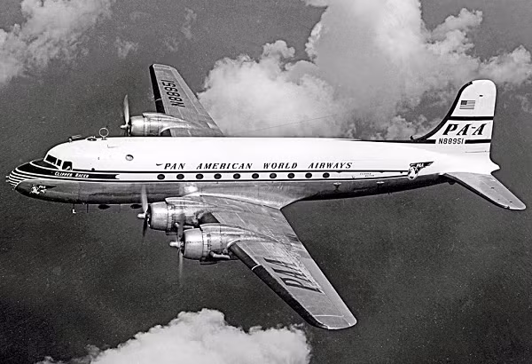 Tuy nhiên, câu chuyện về Chuyến bay Pan Am 914 hoàn toàn là bịa đặt. Nó bắt nguồn từ một câu chuyện được xuất bản lần đầu tiên vào năm 1985 bởi Weekly World News, tờ báo lá cải một thời.