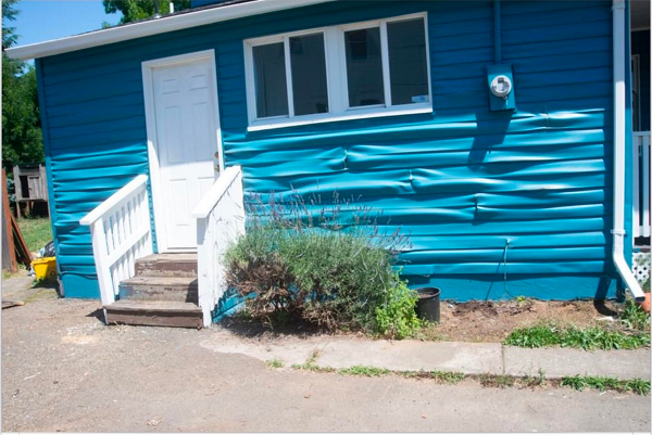 Nóng đến mức phồng rộp miếng ốp tường.