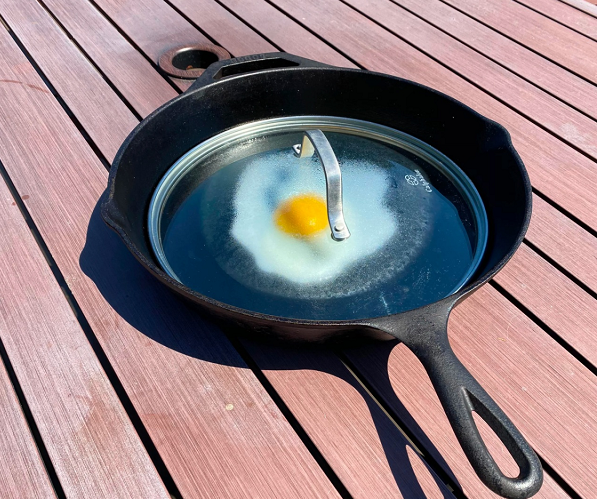 Nhiệt độ cao đến mức có thể chiên chín cả trứng.