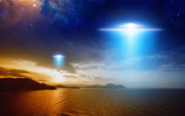 Báo cáo đưa ra một số lý giải cho các vụ gặp UFO, bao gồm rối loạn trên không, các hiện tượng khí quyển tự nhiên, các chương trình tối mật của chính phủ Mỹ và các hệ thống của đối thủ nước ngoài. Tuy nhiên, báo cáo cũng để ngỏ khả năng cho những lý giải khác.