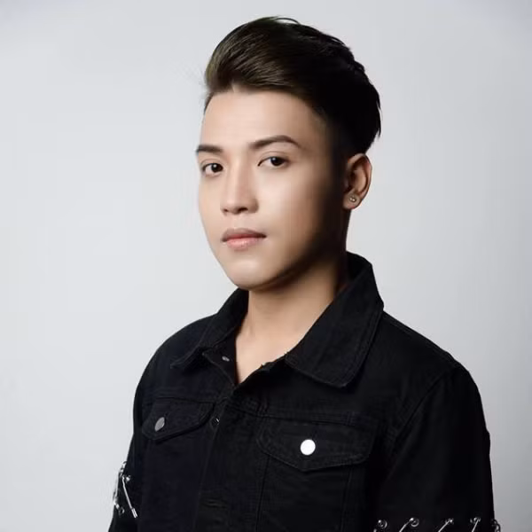 Dù đây là tin vui với Nguyễn Thành Nam nhưng cư dân mạng lại tỏ ra ngán ngẩm với thành tích này. Dù nổi tiếng và có nhiều sub nhưng điều này chủ yếu đến từ những video nghịch dại, thách thức nguy hiểm.