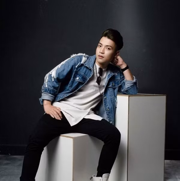 Nguyễn Thành Nam là nhân vật sở hữu kênh Youtube NTN có lượng follow nhiều nhất tại Việt Nam hiện nay. Anh chàng dần trở nên nổi tiếng từ những video trong series "Thử lòng người lạ" được đăng tải trên kênh Monster NTN.