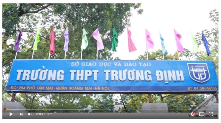 Trong số các khoản được hội phụ huynh liệt kê, phụ huynh này cho rằng có những khoản không đúng với những tiêu chí dành cho học sinh của lớp,... Người mẹ này cũng đã xin giải trình nhưng không nhận được câu trả lời. Vì vậy, chị từ chối tham gia đóng góp vào quỹ này, mà chỉ đóng 237.000 đồng (bao gồm 100.000 tiền photo và 137.000 cho tiền sinh hoạt lớp). Tuy nhiên, con chị lại bị các bạn trêu chọc vì “chỉ đóng hơn 200.000 tiền quỹ”. Phản ánh tới ban phụ huynh, chị yêu cầu nếu 137.000 không để làm gì thì sẽ lấy lại. Chị cũng từ chối các hoạt động tập thể dùng đến tiền quỹ không phải do nhà trường tổ chức.