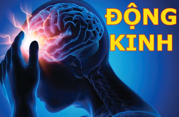 Thăng bộc lộ rõ bản chất của kẻ một lưu manh, hắn dùng mọi mánh khóe để đối phó với cơ quan điều tra; tấm thẻ chữa bệnh động kinh được sử dụng như một bảo bối. Lợi dụng bệnh tật, trước đó, Thăng đã nhiều lần diễn màn "rạch mặt đòi tiền". Anh ta để các gói tiền vào những chiếc túi nhỏ, vứt ở gần cửa nhà. Khi người đi đường vô tình phát hiện, cúi xuống nhặt thì Thăng từ trong chỗ nấp, bất ngờ hô hoán rồi vu vạ cho họ trộm cắp tài sản, buộc nạn nhân phải đền tiền... (Ảnh minh họa, nguồn internet)