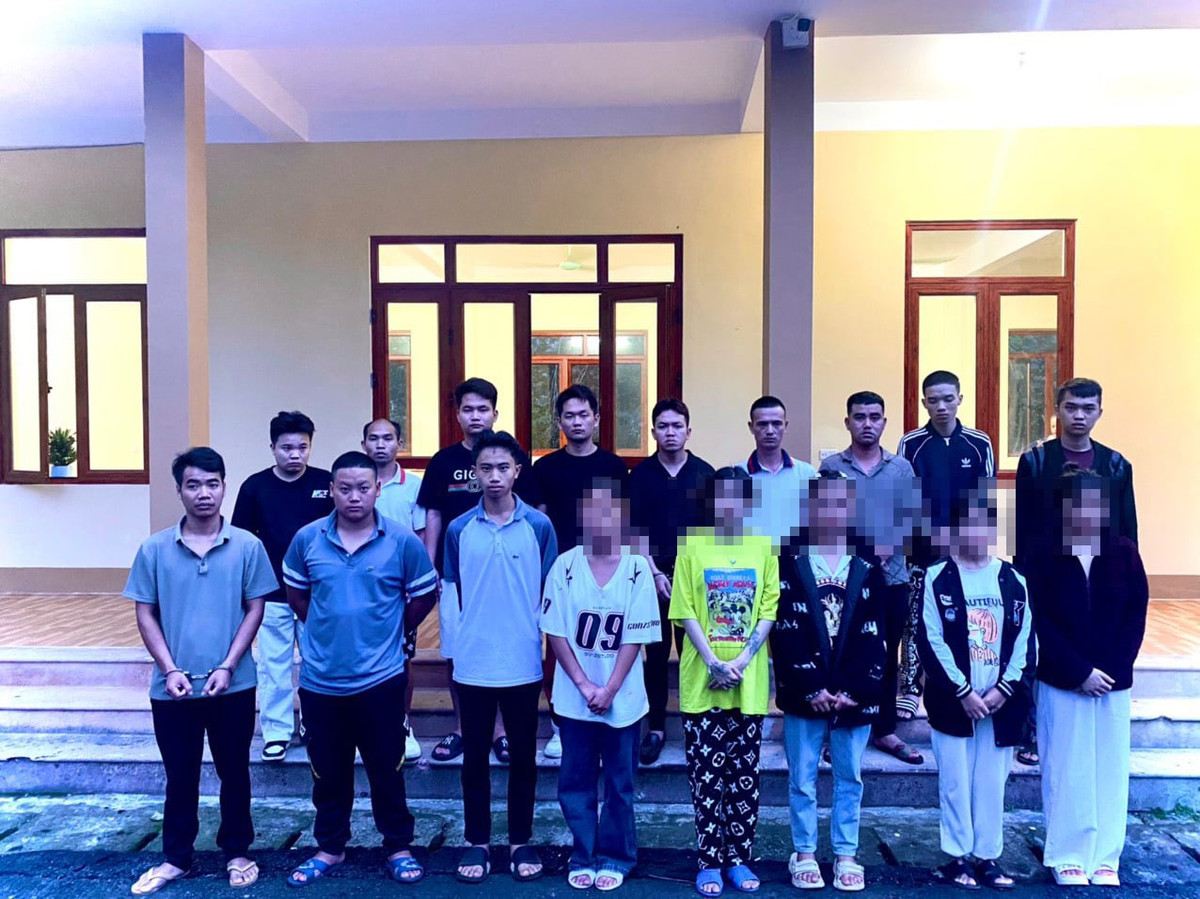 Bat nhom doi tuong to chuc dien canh khieu dam de livestream