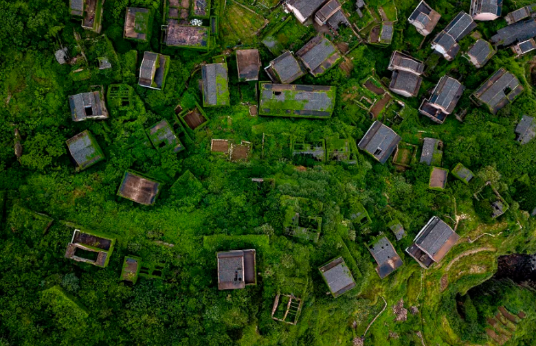 CNN đưa tin, ngôi làng bỏ hoang Houtouwan trên đảo Shengshan từ lâu đã trở thành một địa điểm du lịch hút khách ở Trung Quốc. (Nguồn ảnh: CNN)