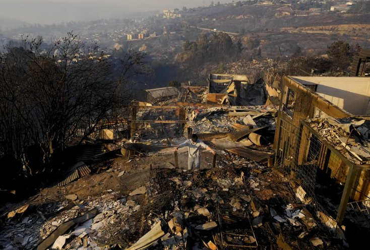 Cảnh cháy rừng như tận thế ở Chile, hàng chục người chết Canh chay rung nhu tan the o Chile, hang chuc nguoi chet