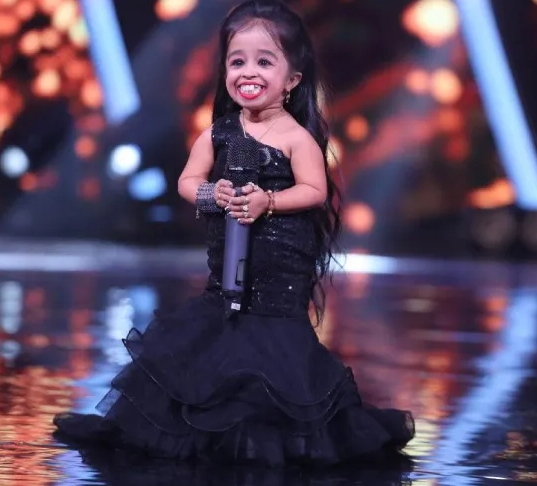 Câu chuyện truyền cảm hứng của người phụ nữ thấp nhất thế giới Cau chuyen truyen cam hung cua nguoi phu nu thap nhat the gioi