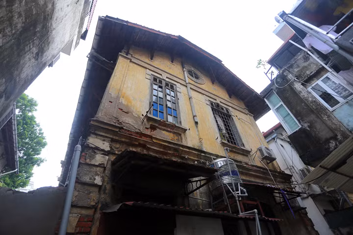 Biệt thự cổ xuống cấp trầm trọng tại phố Ngô Quyền.