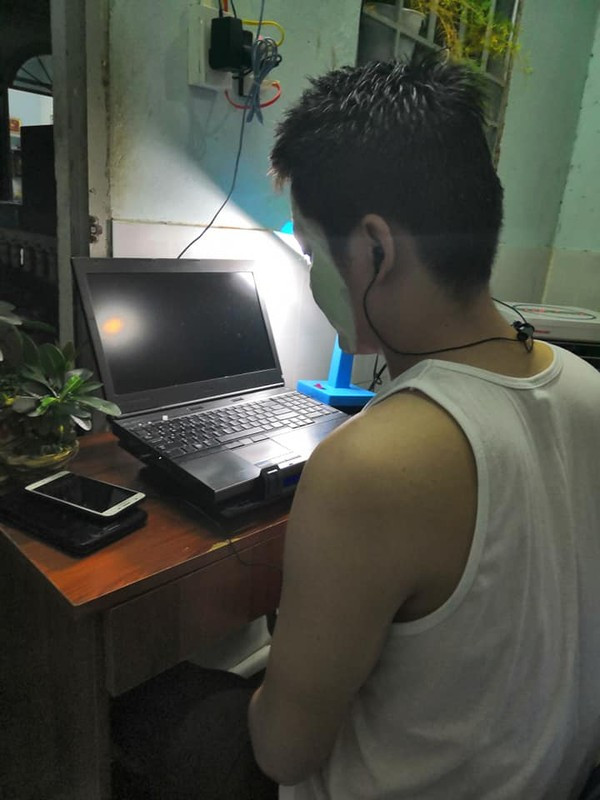 Nguoi ba dang yeu nhat he mat troi: Bat chuoc chau dap mat na va cai ket