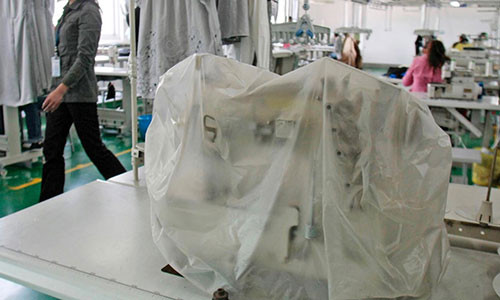 Trung Quoc: Hang loat nha may te liet vi cong ty nuoc ngoai tranh nhau 