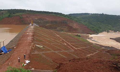 Tich nuoc trong luc thi cong thuy dien cuc ky nguy hiem