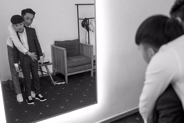 Sau hôn lễ, Cường Đô la tiếp tục cập nhật hình ảnh bên bé Subeo và vợ.