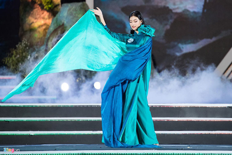 Tuy nhiên, còn quá sớm để đánh giá Kiều Loan có thực sự là chiến binh mạnh hay không tại đấu trường Miss Grand International. Nhiều người đặt kỳ vọng, Kiều Loan sẽ lột xác trước ngày lên đường đi thi.