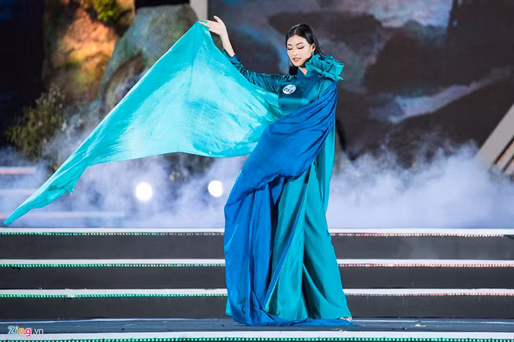 Tuy nhiên, còn quá sớm để đánh giá Kiều Loan có thực sự là chiến binh mạnh hay không tại đấu trường Miss Grand International. Nhiều người đặt kỳ vọng, Kiều Loan sẽ lột xác trước ngày lên đường đi thi.