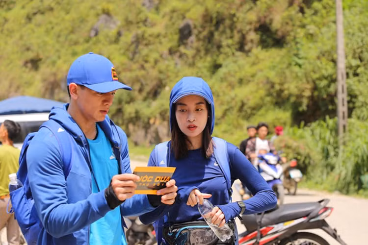 Giữa ồn ào của Đỗ Mỹ Linh, Xuân Tiền cho hay ngay từ đầu, đội của anh thống nhất, thử thách thể lực do anh làm còn Mỹ Linh sẽ làm các thử thách về trí tuệ, khéo léo. Không may, các thử thách qua toàn phải dùng đến thể lực.