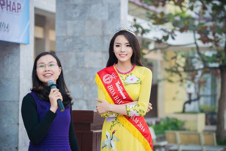 Với gương mặt bầu bĩnh, Kỳ Duyên có vẻ đẹp phúc hậu.