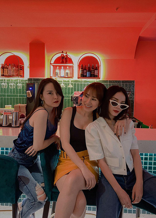 Hình ảnh Thu Ngọc quyến rũ không kém cạnh Ngọc Châu, Yến Trang.