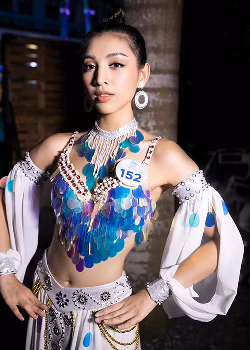 Lê Thanh Tú là gương mặt quen thuộc tại các cuộc thi nhan sắc với các thành tích top 15 Hoa hậu Hoàn vũ Việt Nam 2017, Hoa khôi Miss Hà Nội Photo Model 2015, giải ba Miss áo dài nữ sinh Việt Nam 2015. Có kinh nghiệm, Thanh Tú được kỳ vọng sẽ có danh hiệu tại cuộc thi năm nay.