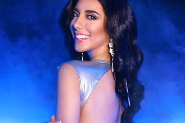 Camila Valencia là đại diện Ecuador tại Miss Intercontinental 2019 và cũng là thí sinh tiềm năng.